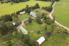 iittala, kivoin kesäpaikka, riihitie , kesämökki, Riitta ja Olli Liusjärvi, äimäjärvi, Kuvassa Riitta Liusjärven kesäpaikka